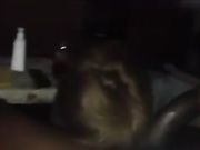 In de mond klaarkomen en ze houdt van het sperma In de mond klaarkomen en ze houdt van het sperma