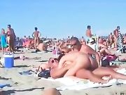 Man begint met een mkontage voor vrouw vóór seks Man begint met een mkontage voor vrouw vóór seks