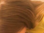 Jonge vrouw wordt betrapt terwijl ze seks doet met een geheime minnaar Jonge vrouw wordt betrapt terwijl ze seks doet met een geheime minnaar
